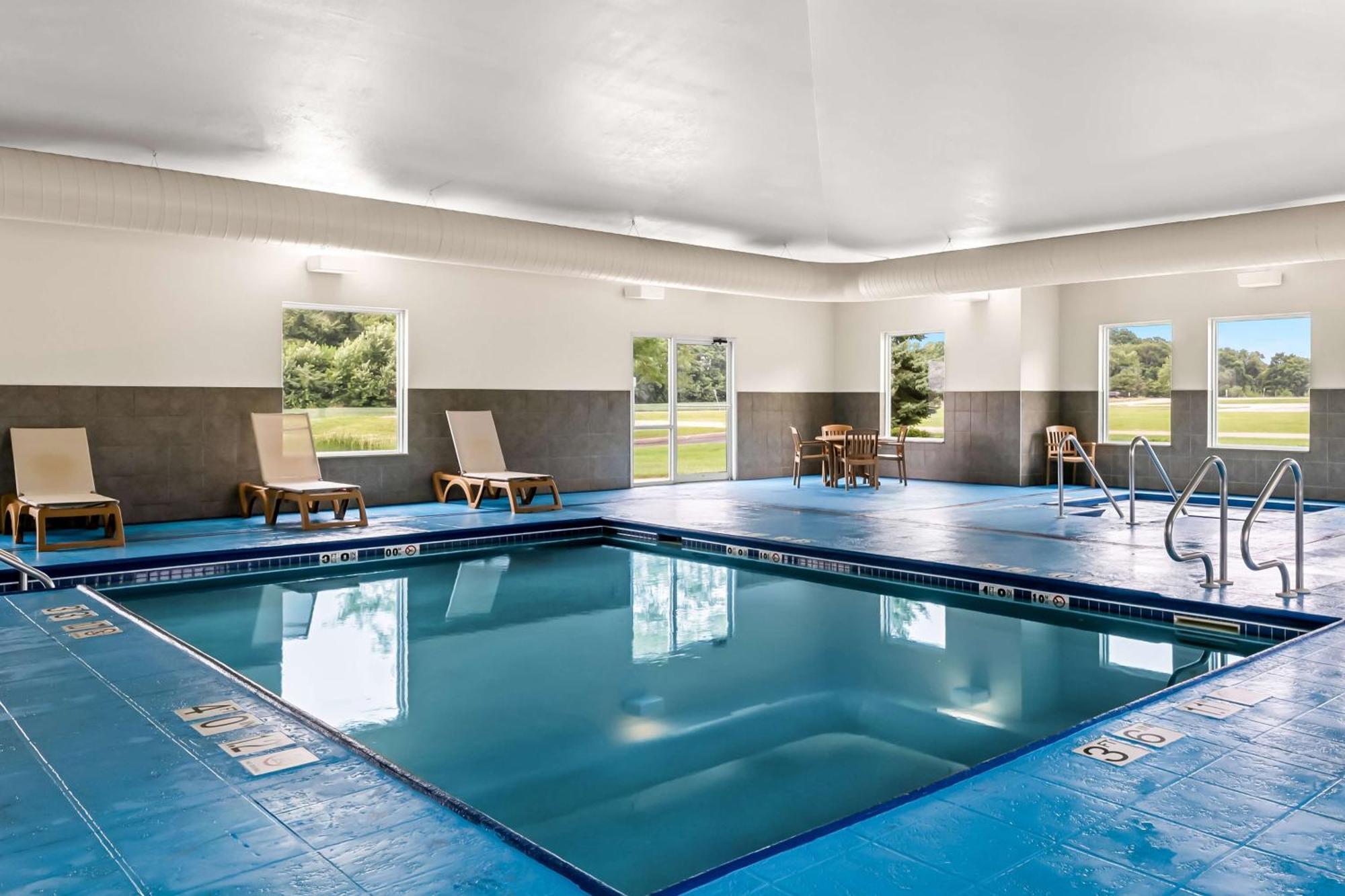 Best Western Legacy Inn&Suites Beloit/South Beloit Extérieur photo